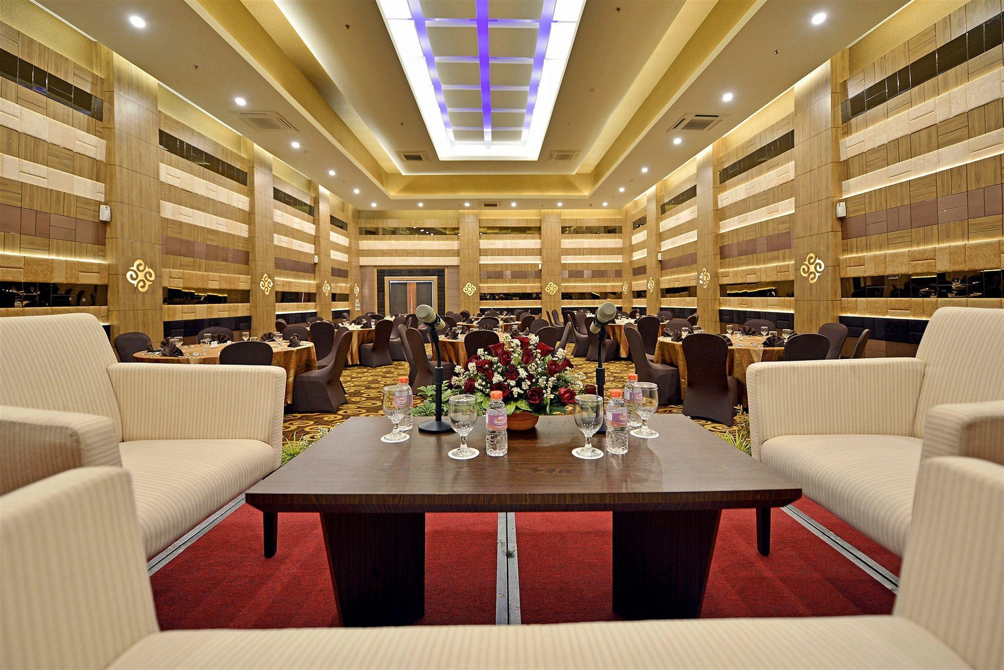 Grand Tjokro Jakarta Exterior photo