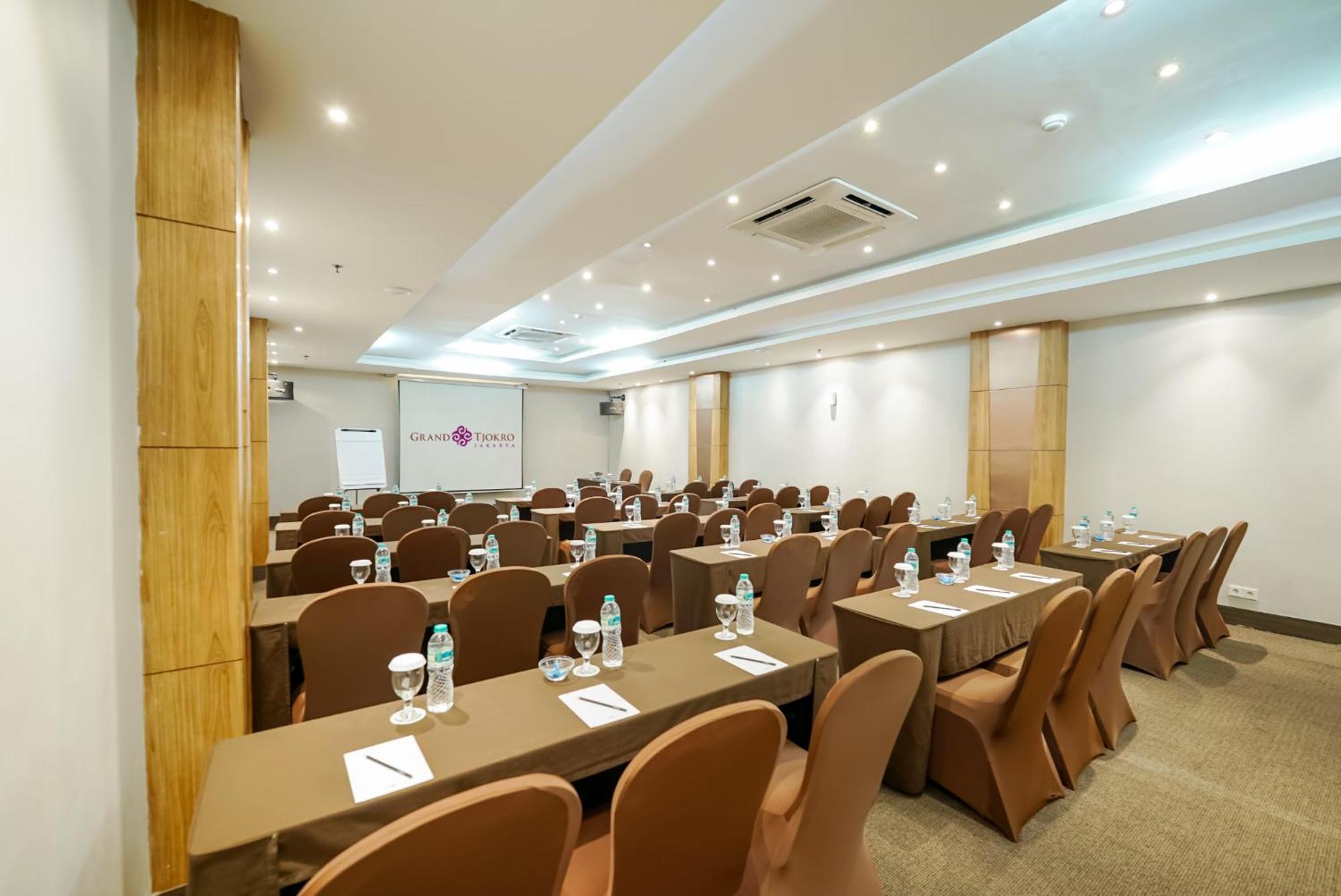 Grand Tjokro Jakarta Exterior photo