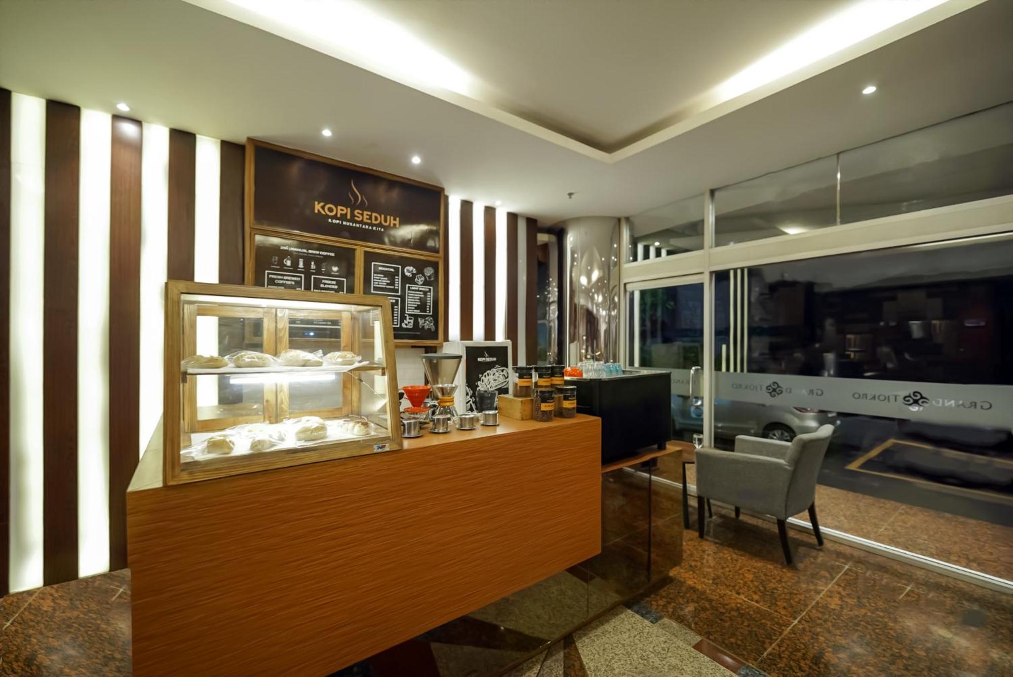 Grand Tjokro Jakarta Exterior photo